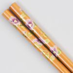hashi-de-bambu-flor-lilas-folhas-par-Ningbo-Shilin-detalhe-superior