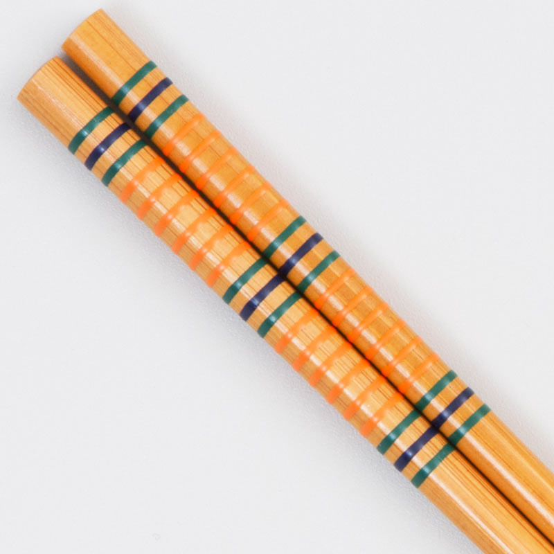 hashi-de-bambu-listrado-escuro-par-Ningbo-Shilin-detalhe-superior